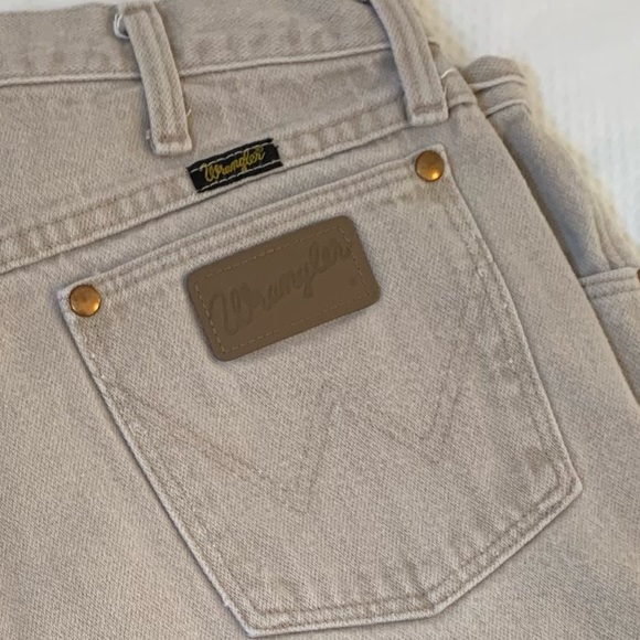 Vintage Beige Wrangler Denim - Picture 3 of 9